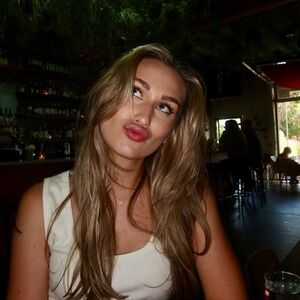 Meet your Posher, Rio